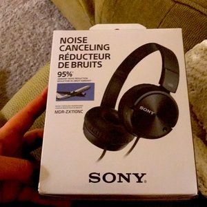 🔥🔥🔥Brand NEW HEAD PHONES 📱💻 SONY Headphones